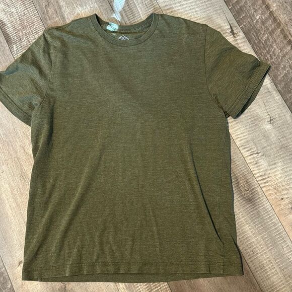 St.John’s Bay men T-shirt- lot of 2- size M - Picture 4 of 7